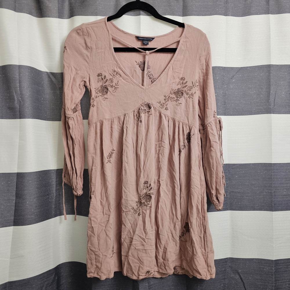American Eagle Pink Embroidered Dress 3/4 Sleeve Size Extra Small